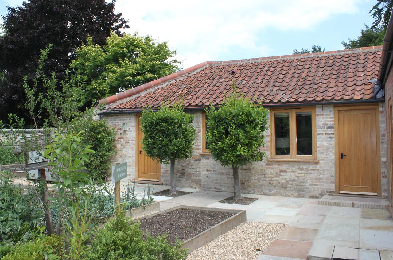 Chippenham Park Garden Rooms Exterior foto